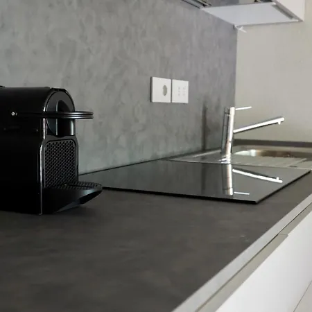 Alpi Azzurre 아파트 *